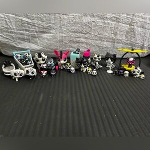 LPS Black & White Pets - Lot of 12 Pets, 15 Mini Pets, + Accessories